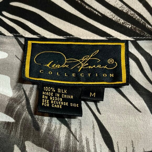 Abstract Silk Button Blouse Top Womens Medium Animal Print Tropical Safari Artsy - Picture 5 of 8